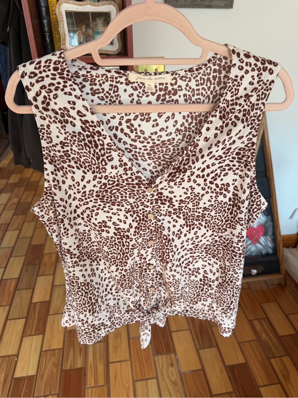 Sleeveless Tie-Front Leopard Print Tank Top — Cream & Brown